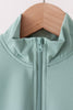 Sage scallped zipper active set